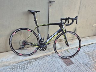 Bicicleta BH G6 Pro