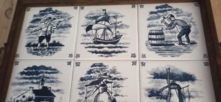 Vassoio vintage in ceramica decorato