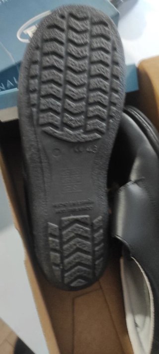 Zapatos de trabajo negros talla 43