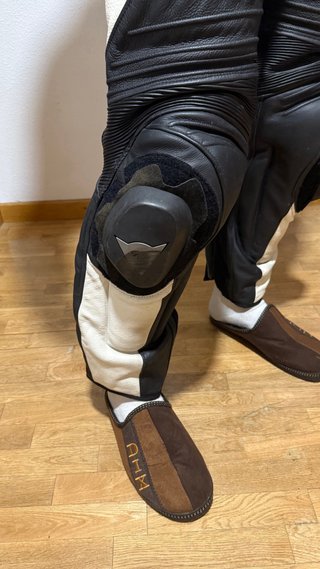 Mono Dainese Talla 54 DOS PIEZAS