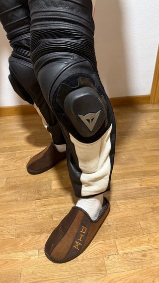 Mono Dainese Talla 54 DOS PIEZAS