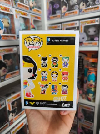 Funko Pop! Wonder Woman Chase DC Comics 08