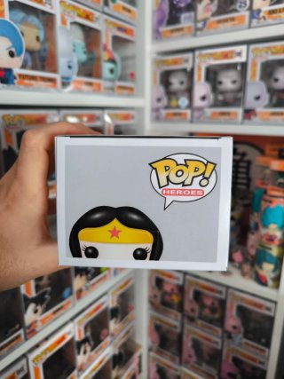 Funko Pop! Wonder Woman Chase DC Comics 08
