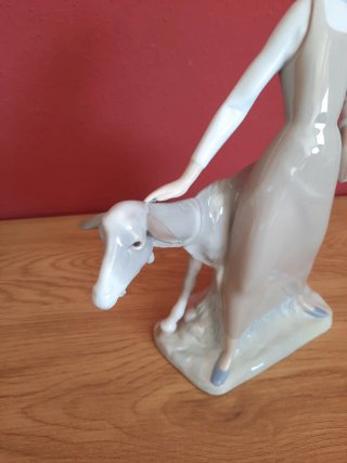 Figura Lladro Niña con Cabra