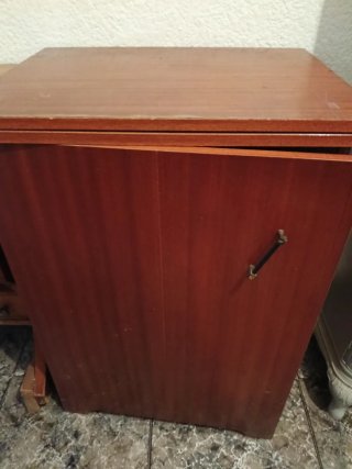 2 Máquinas de Coser Sigma Madera antiguas
