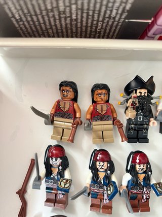 Lote LEGO Piratas del Caribe Figuras y accesorios