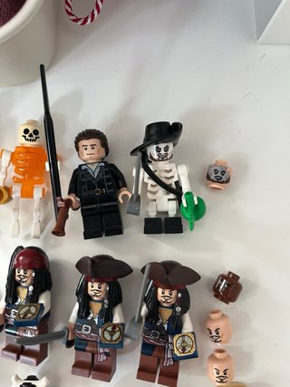 Lote LEGO Piratas del Caribe Figuras y accesorios