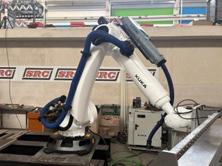 Robots industriales KUKA KRC4 revisados