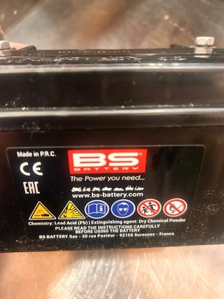 Batería Moto BS BTX7A-BS 12V 105A
