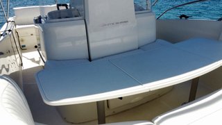 Barco White Shark 285 con 2 motores Yamaha 225cv