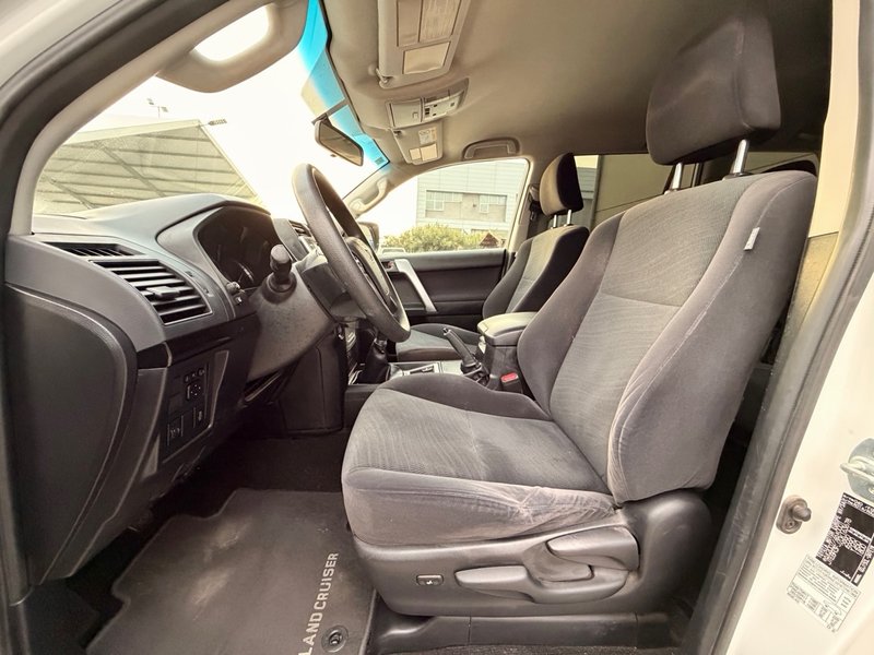 Toyota Land Cruiser 2020, foto 8