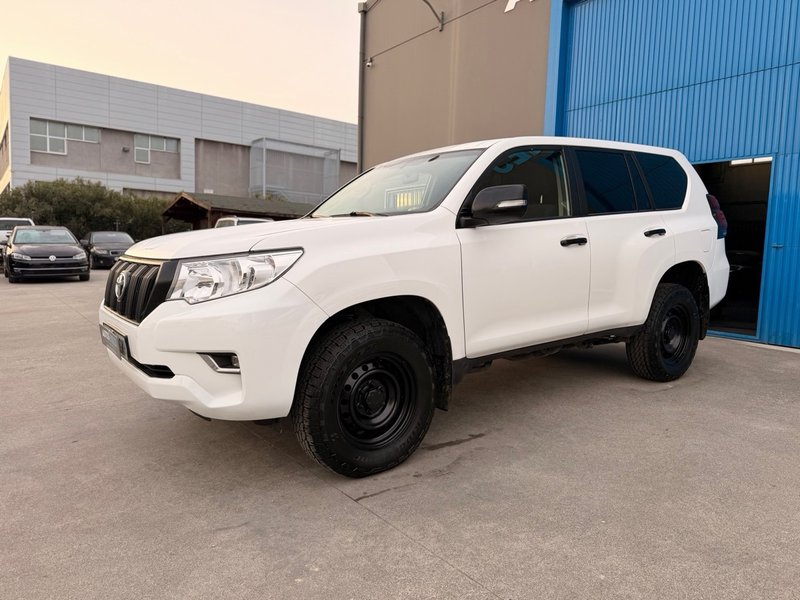 Toyota Land Cruiser 2020, foto 2