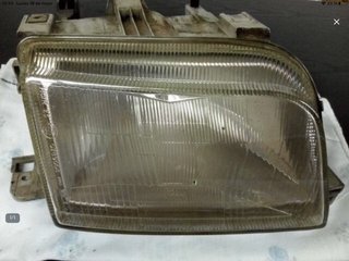 Faro de coche transparente renault clio