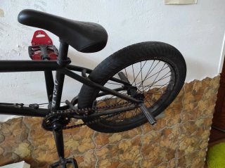Bicicleta BMX Flybikes Negra,se ha comprado otra