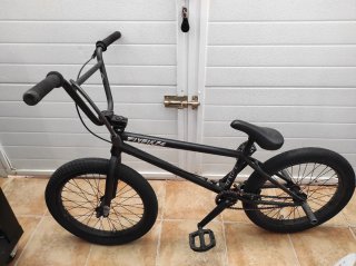 Bicicleta BMX Flybikes Negra,se ha comprado otra