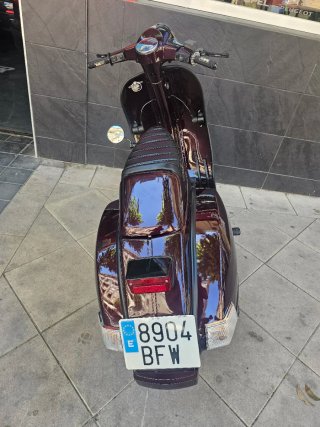 Vespa Scooter 210cc