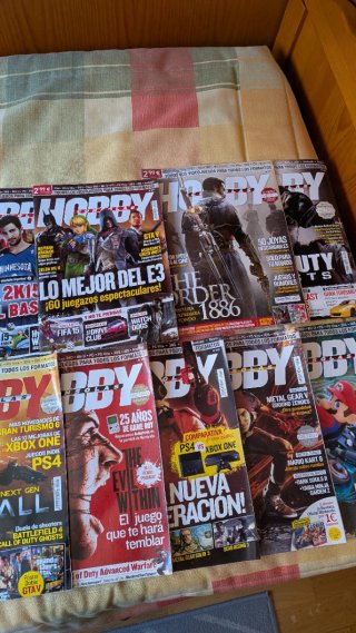 Pack Revistas Hobby Consolas + regalo