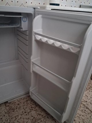 Frigorífico Cecotec casi nuevo