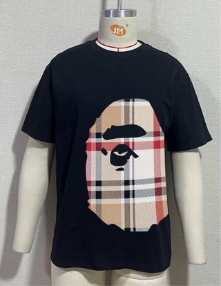 BAPE Camiseta Negra y Blanca