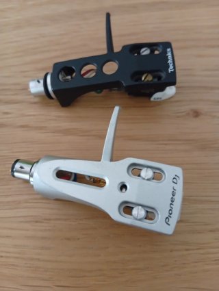 Coppia di capsule Pioneer e Technics con ago
