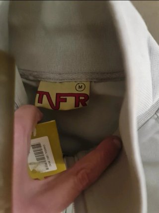 Retro TNFR - NUEVA CON ETIQUETAS (Deadstock)