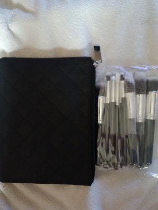 Neceser Acolchado con 15 Pinceles Maquillaje