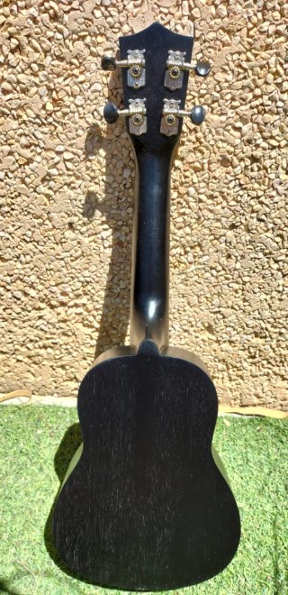 Ukelele soprano Lanai C380.050UK-21 BKM + afinador