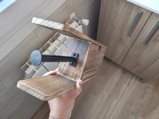 Porta rollos madera y plástico