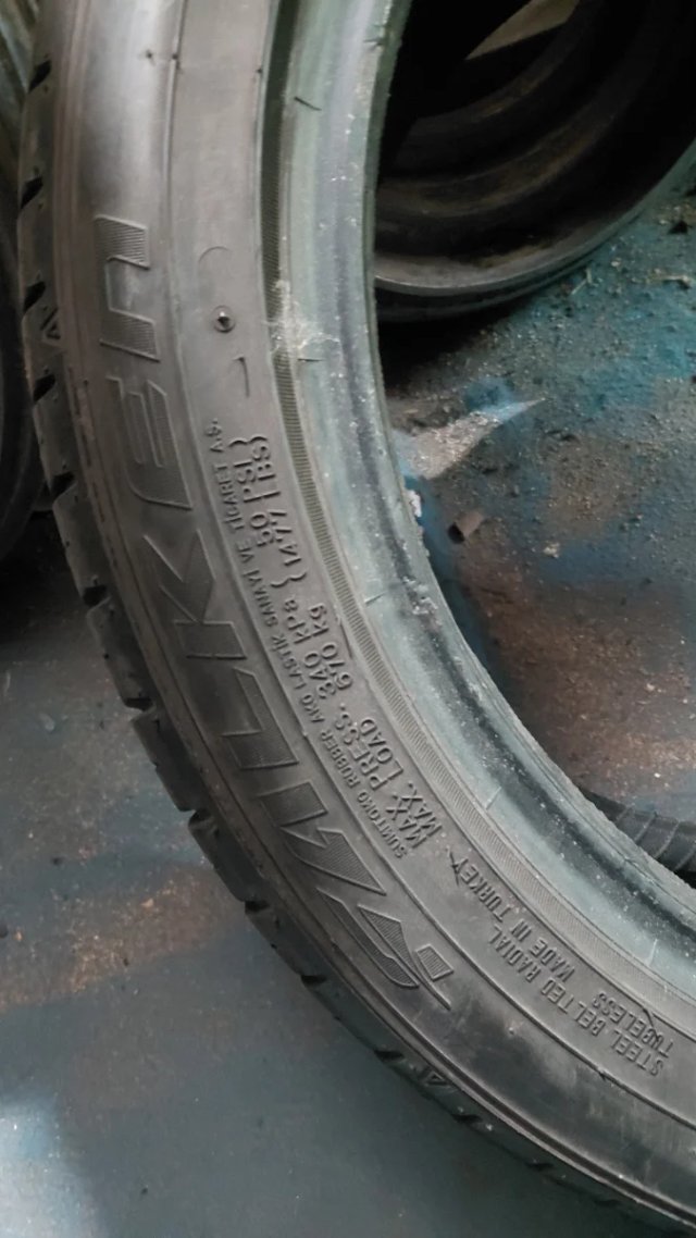 Neumáticos 225/45/17