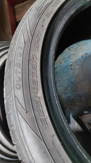 Neumáticos 225/45/17