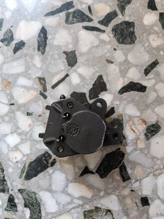 Pinza Freno Delantero Moto AJP Negra