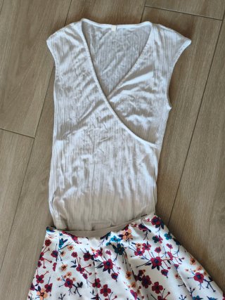 Conjunto falda y camiseta floral