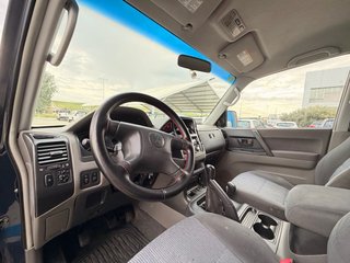 Mitsubishi Montero 2005
