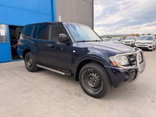 Mitsubishi Montero 2005