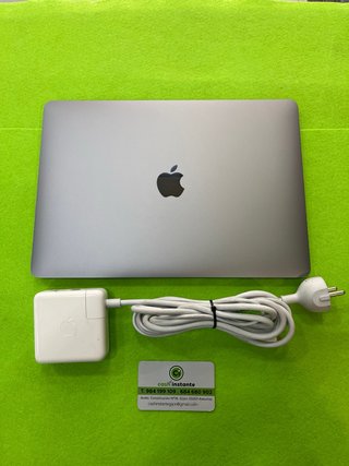 MacBook Air M1 2020 8GB RAM 500GB SSD