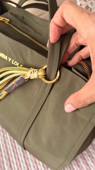 Bolso Bimba y Lola verde oliva y dorado