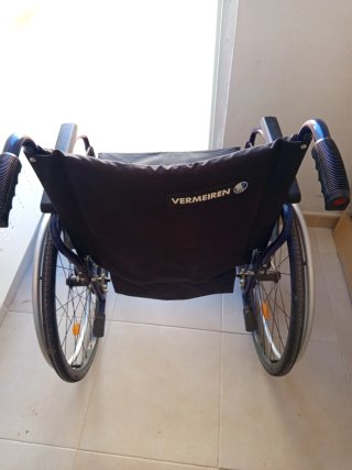 Silla de ruedas plegable