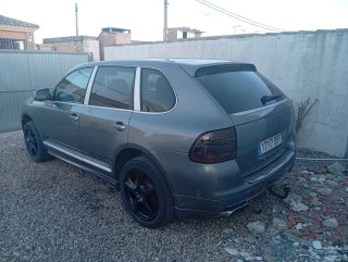 Porsche Cayenne 2004