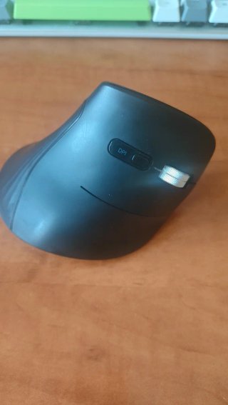 Ratón Vertical UGREEN Ergonómico 4000 DPI