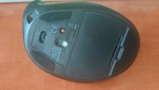 Ratón Vertical UGREEN Ergonómico 4000 DPI