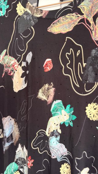 Vestido estampado camaleones y flores
