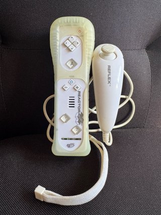 Mando Wii Motion Plus Reflex con Nunchuk