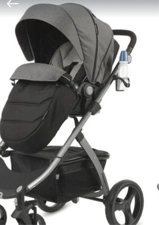 Carro de bebé gris y negro