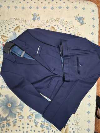 Traje azul ( pantalon y chaqueta)