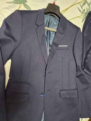 Traje azul ( pantalon y chaqueta)