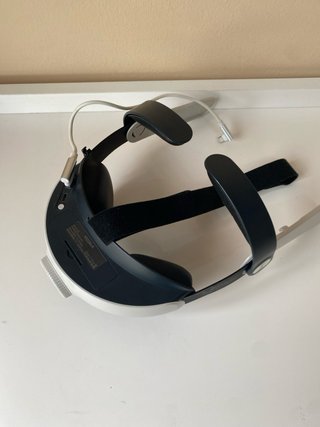 Oculus Quest 2 + Headset