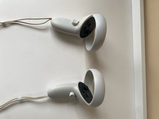 Oculus Quest 2 + Headset