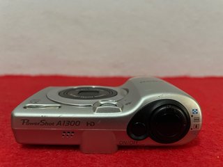 Canon Powershot A1300 HD + SD 8GB + Funda