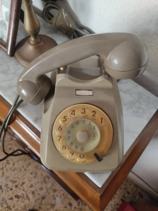 Teléfono antiguo de disco años 60-70 SIP