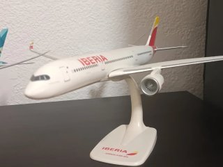 Maqueta Avión Iberia Airbus A350-900